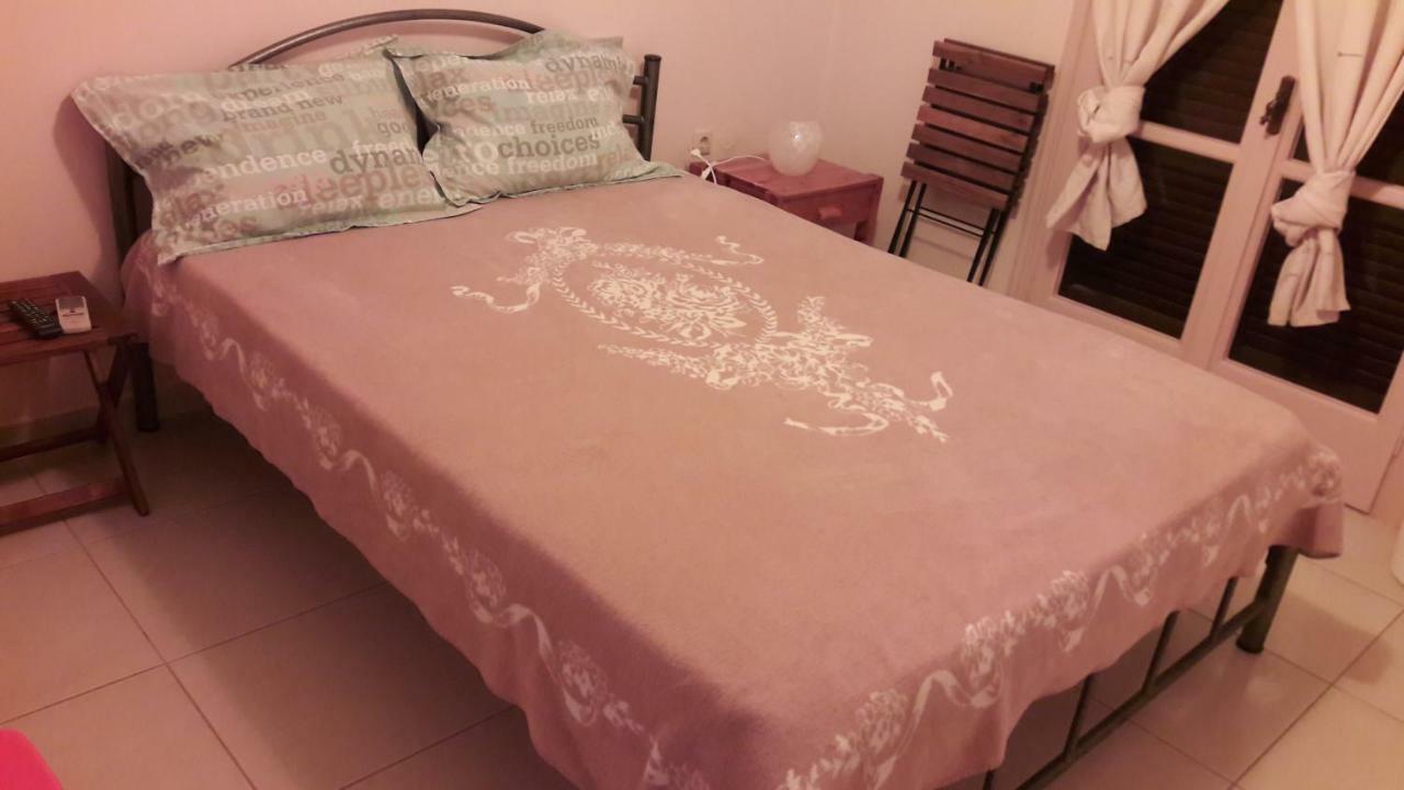 Chez Irene Sweet Pension Naxos City Bagian luar foto